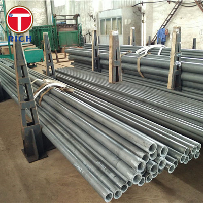 سعر جيد أنابيب الصلب غير الملحومة من سبائك الحديد / الأنابيب Astm A335 الانترنت