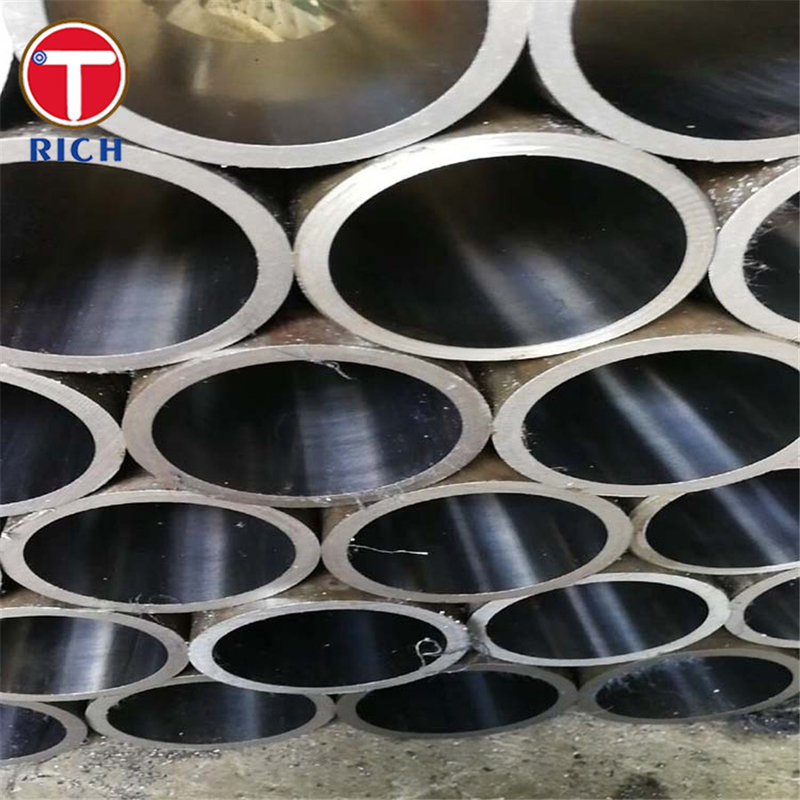 DIN 17121 RSt 37-2 أنابيب مستديرة بلا خيوط أنابيب فولاذية دائرية بلا خيوط لعمل الصلب الهيكلي