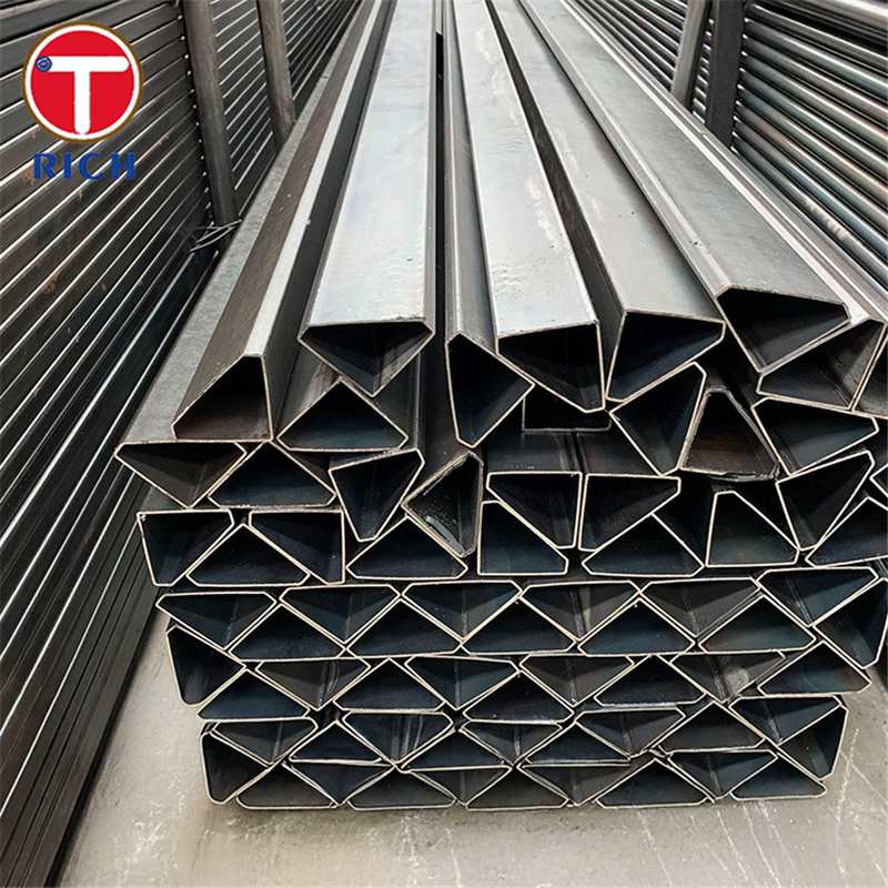 ASTM A500 أنابيب صممتة باردة أنابيب هيكلية مصفوفة من فولاذ الكربون للاستخدام الهيكلي
