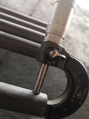 أنابيب مبادل حراري دائرية غير ملحومة مسحوب على البارد 50.8 × 2.64